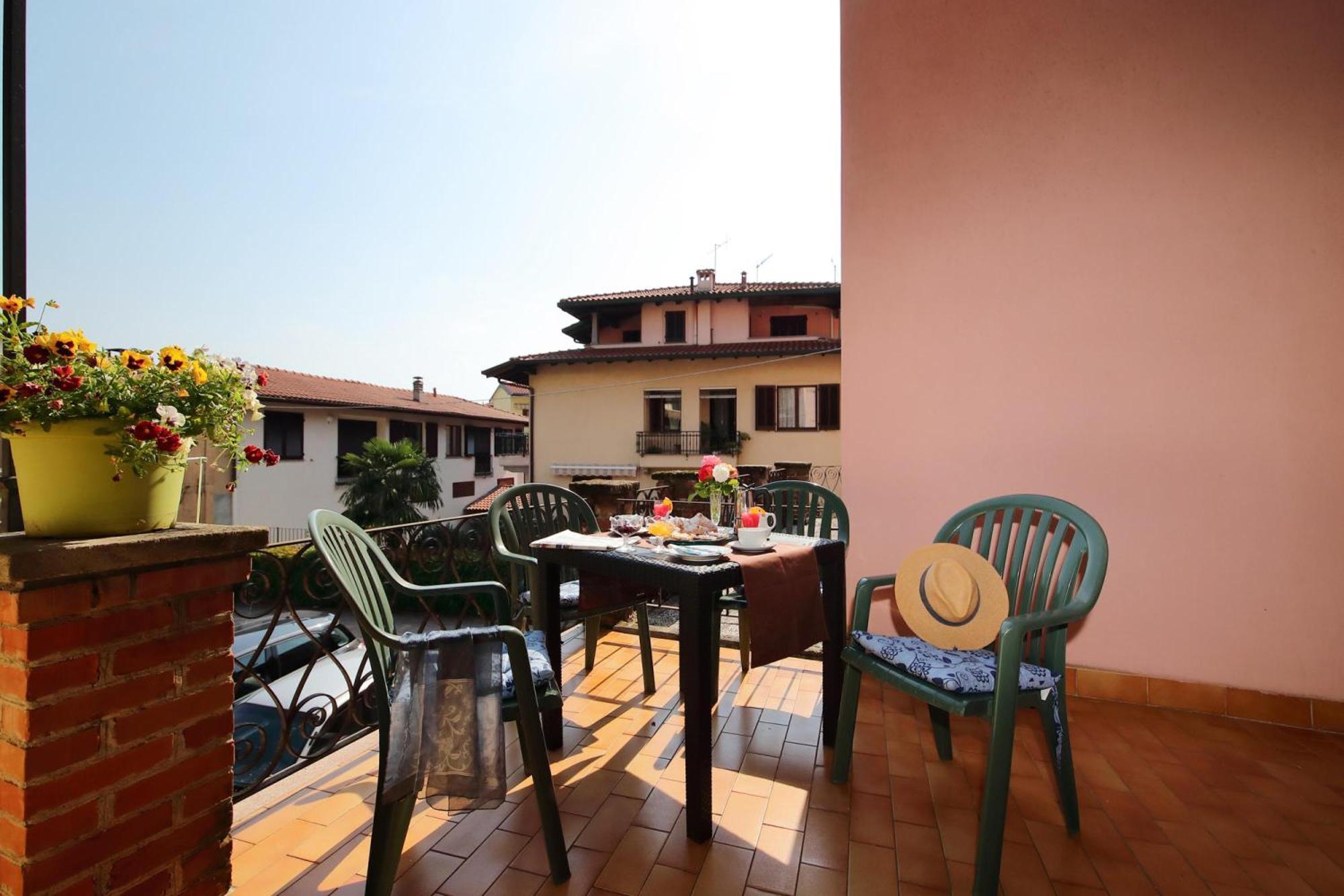 Petalo Bianco 100M From Lake - Happy Rentals Baveno Exterior photo
