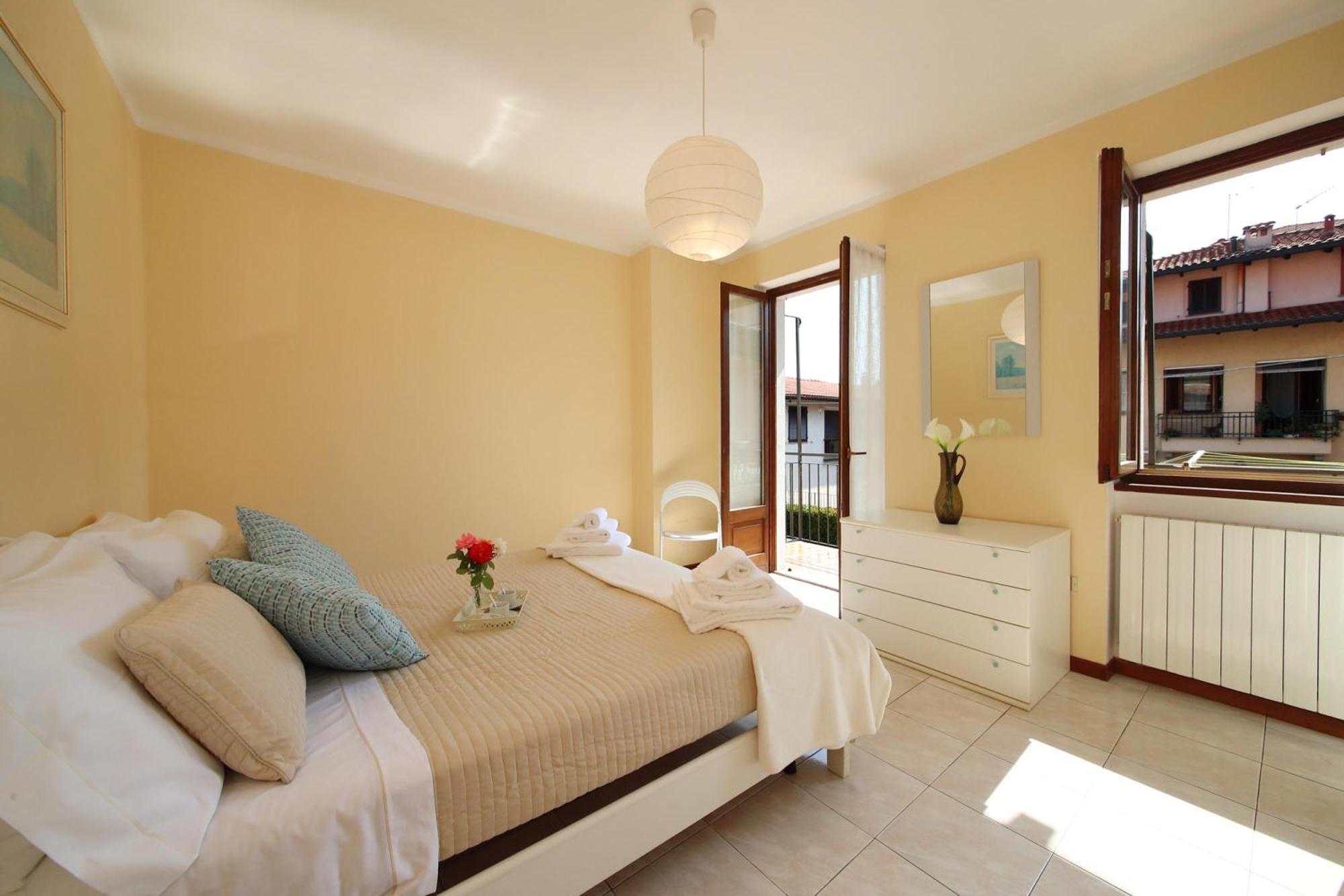 Petalo Bianco 100M From Lake - Happy Rentals Baveno Exterior photo